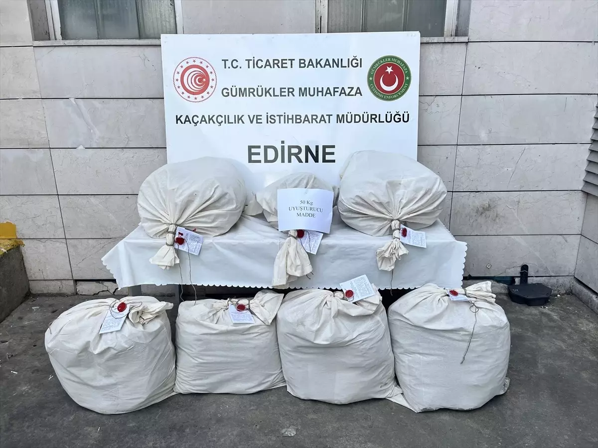 Kapıkule Sınır Kapısı'nda 49 Kilo Uyuşturucu Ele Geçirildi