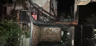 Karabük'te Garajda Yangın Çıktı