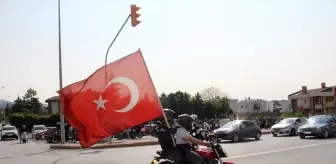 Kayseri'de motosiklet tutkunları 19 Mayıs'ı şehir turuyla kutladı