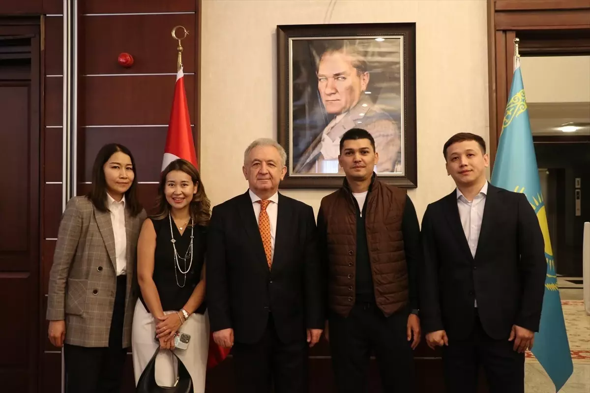 Astana'da 19 Mayıs Bayramı Kutlandı