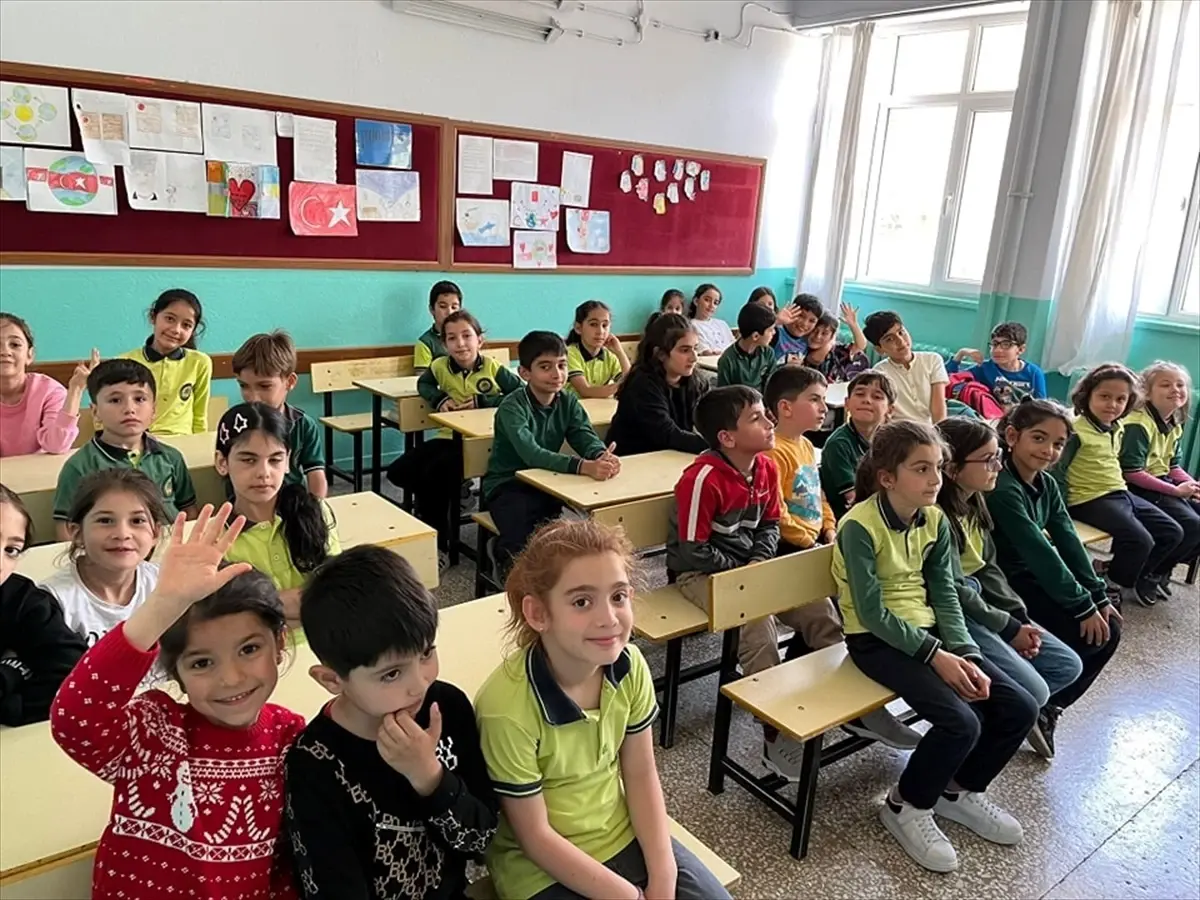 Keban'da Öğrencilere Kan Bağışı Eğitimi