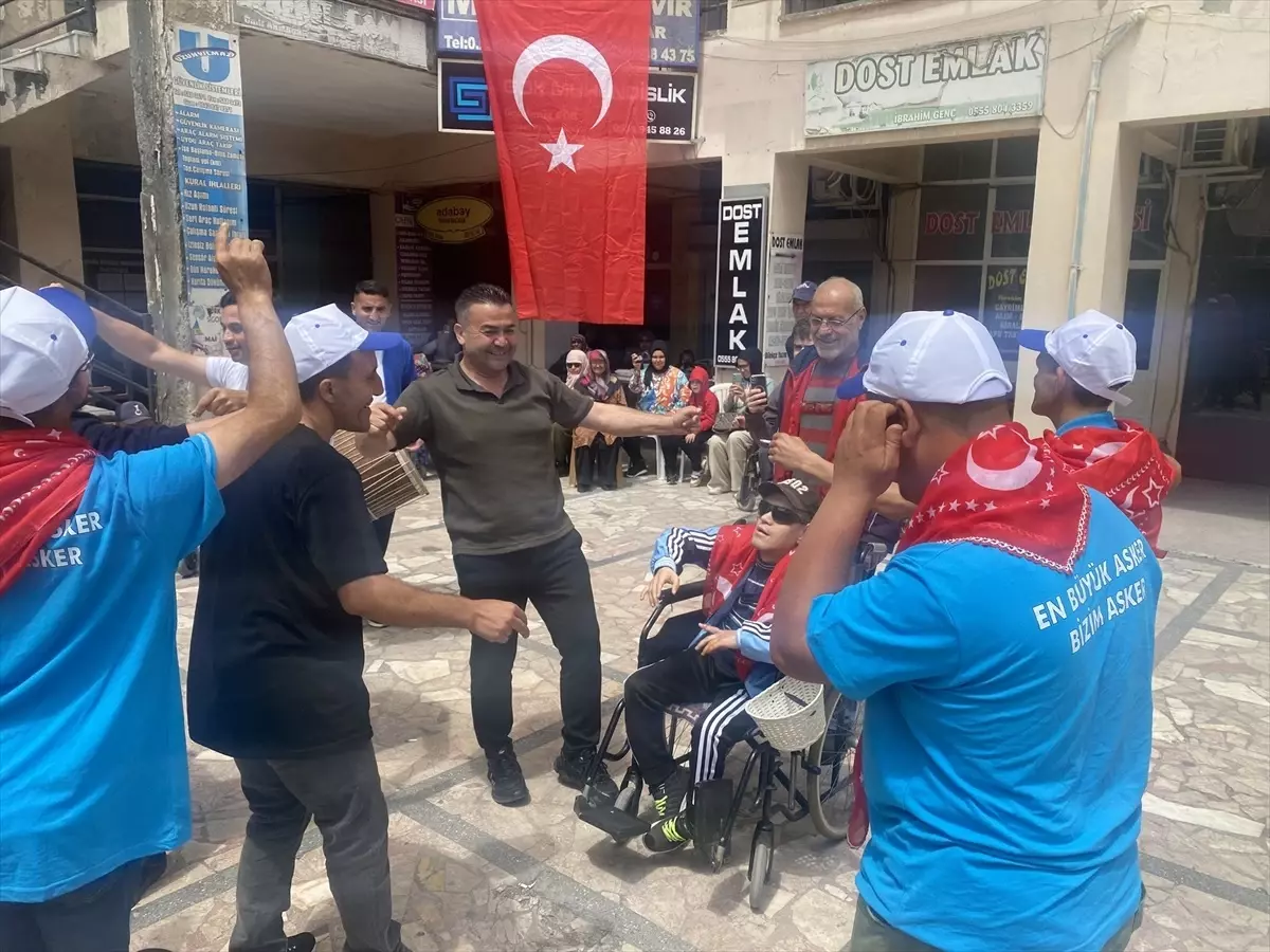 Kırkağaç'ta Engelliler Haftası'na Özel Asker Eğlencesi Düzenlendi