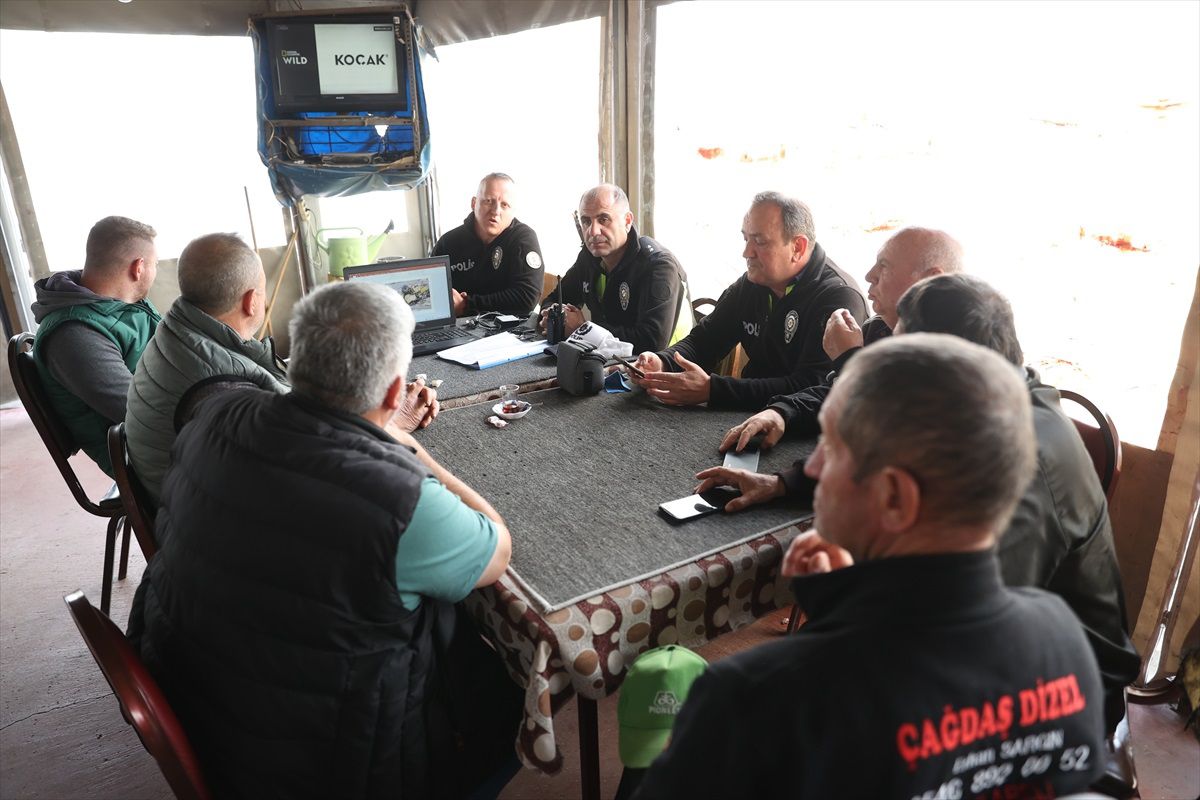 Kırklareli'nde Biçerdöver Sürücülerine Trafik Eğitimi