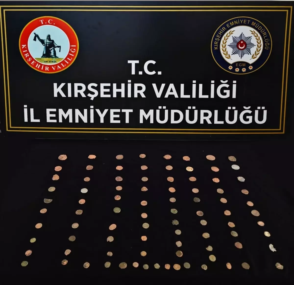 Kırşehir'de Tarihi Eser Kaçakçılarına Darbe: 151 Obje Ele Geçirildi