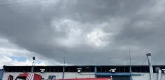 Kocaeli'nde Boya Fabrikasında Yangın Kontrol Altına Alındı