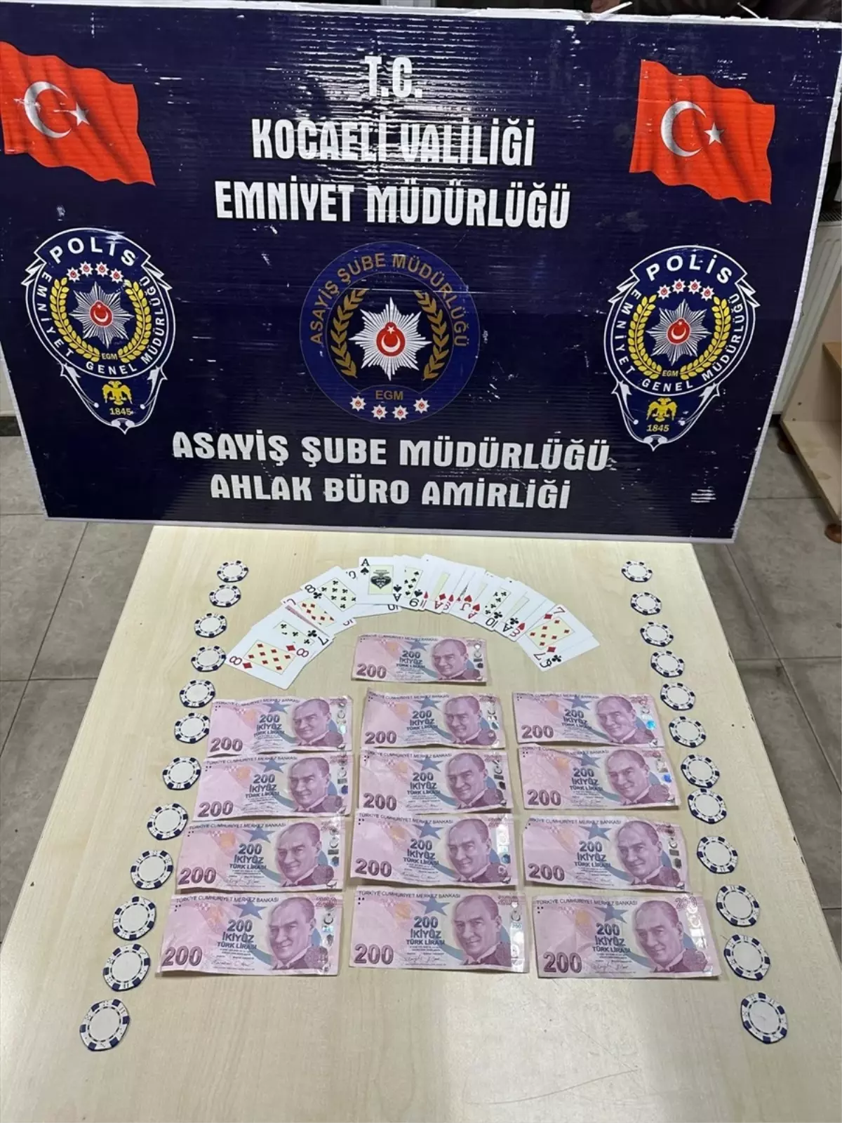 Kocaeli'de Kumar Operasyonu: 3 Kişiye 27 Bin Lira Ceza