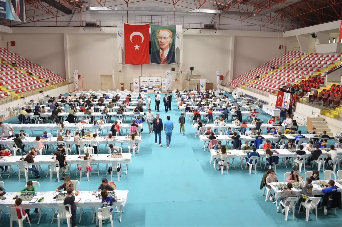 Gebze'de Gençlik Satranç Turnuvası Sona Erdi