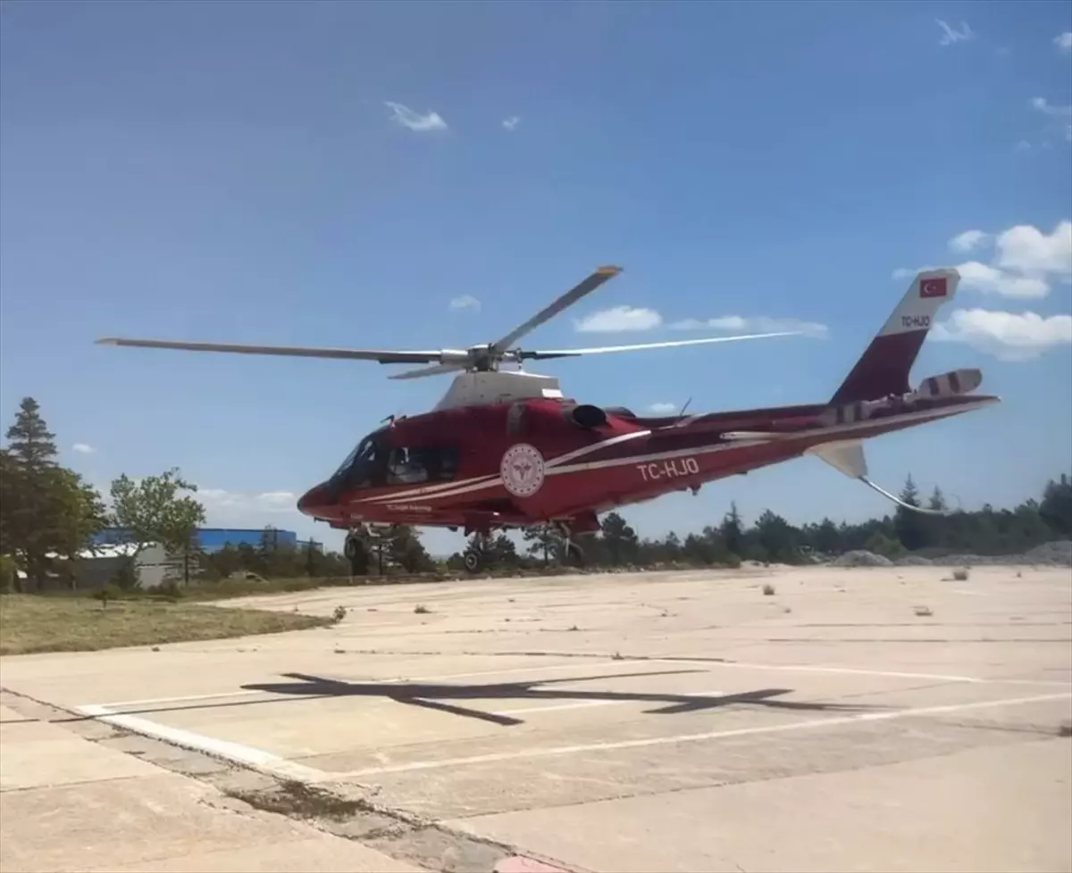 Mide Kanaması Geçiren Hasta Ambulans Helikopterle Hastaneye Kaldırıldı