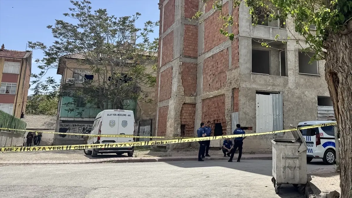 Karatay'da İnşaatta Erkek Cesedi Bulundu