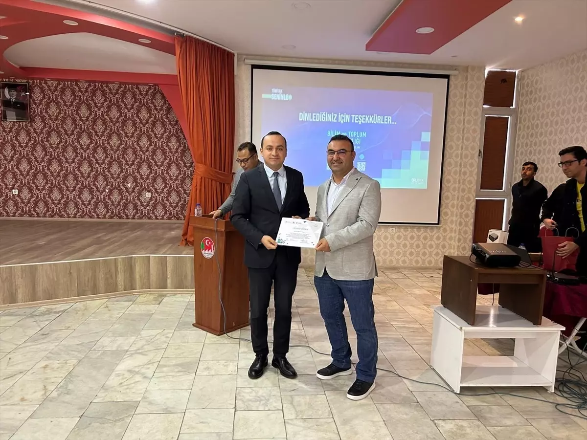 Çankırı'da TÜBİTAK Bilim Söyleşisi Düzenlendi