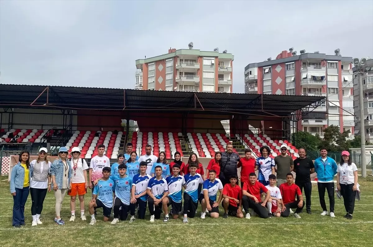 Kumluca'da Atletizm Şenliği Coşkusu