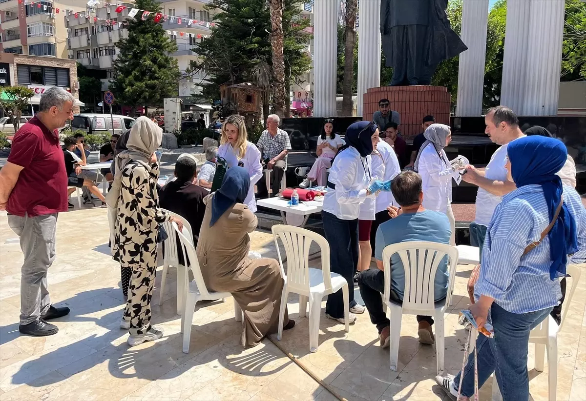 Hemşirelik Haftası'nda Sağlık Eğitimleri Verildi