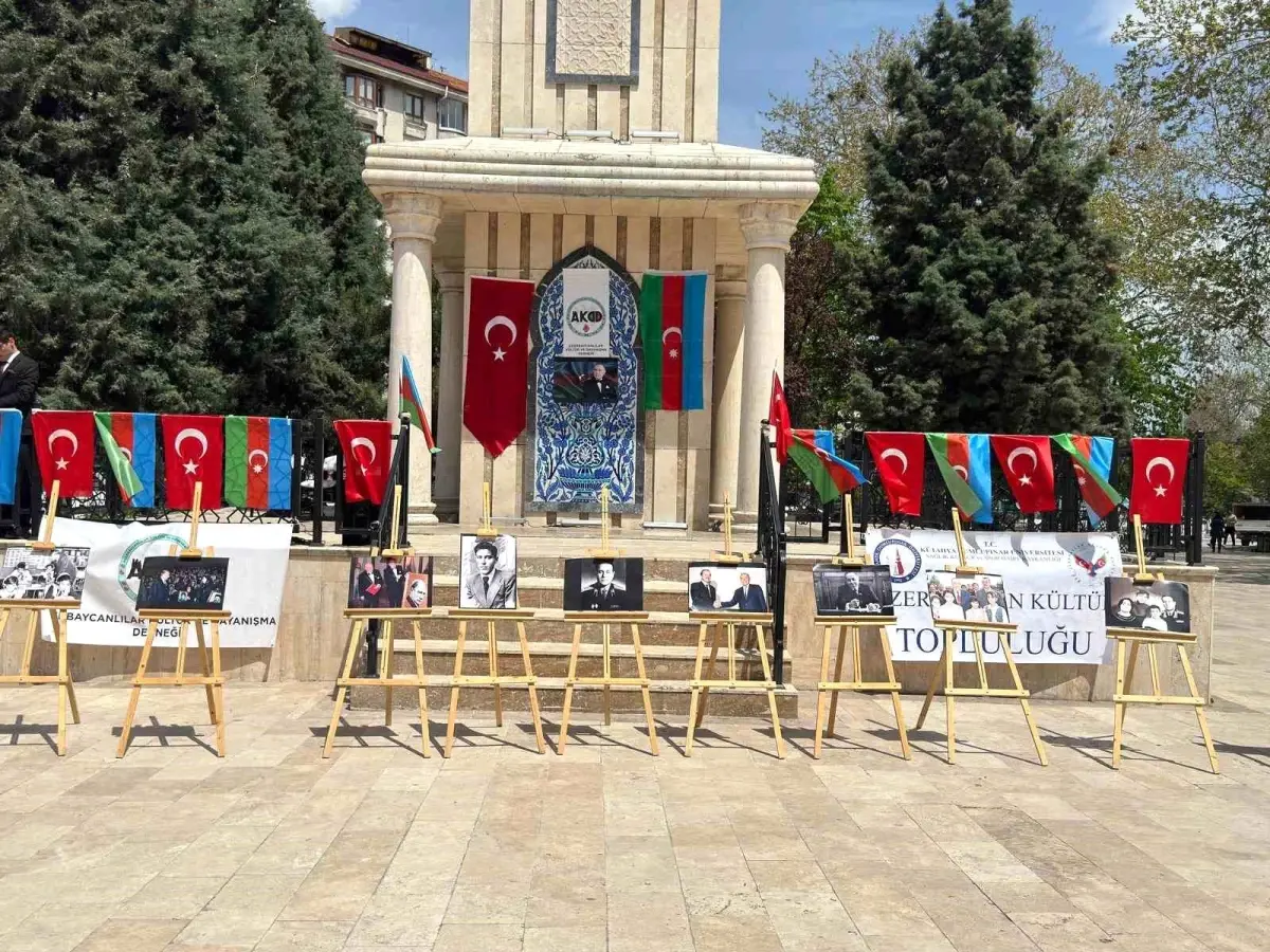 Haydar Aliyev'in 102. Doğum Yılı Anısına Resim Sergisi Düzenlendi