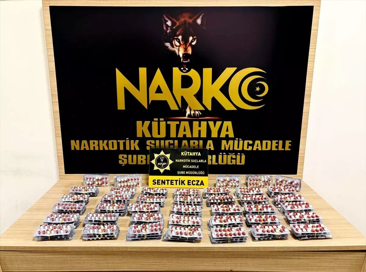 Kütahya'da Uyuşturucu Operasyonu: 2 Bin 772 Hap Ele Geçirildi
