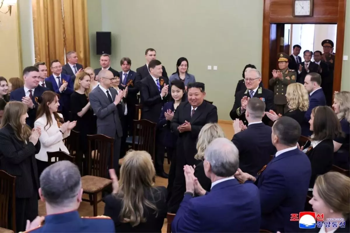 Kuzey Kore Lideri Kim Jong-un, Rusya Büyükelçiliği'ni Ziyaret Etti