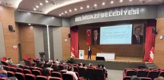 Melikgazi Belediyesi'nden Personeline Aile Yaşam Becerileri Eğitimi
