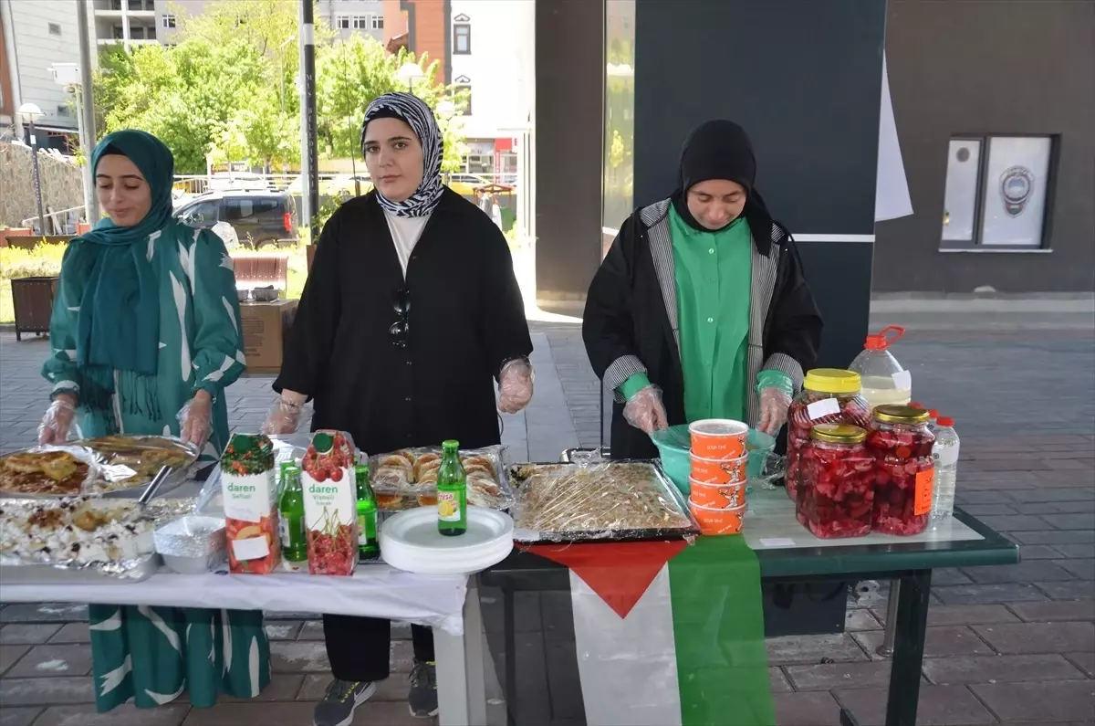Muş'ta Gazze'ye Yardım Kermesi Düzenlendi