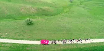 Muş Korkut'ta Gençlik Haftası Yürüyüşü Düzenlendi