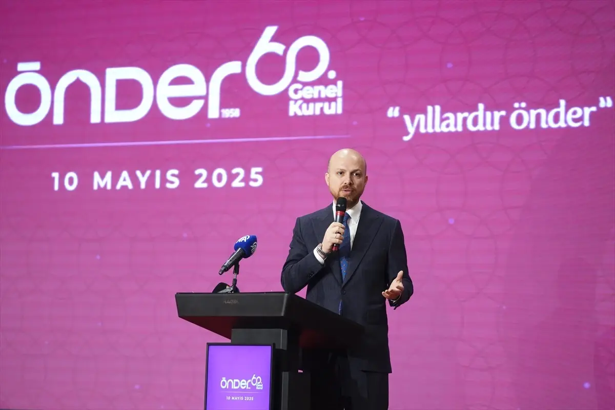 ÖNDER İmam Hatipliler Derneği'nde başkanlığa yeniden Abdullah Ceylan seçildi
