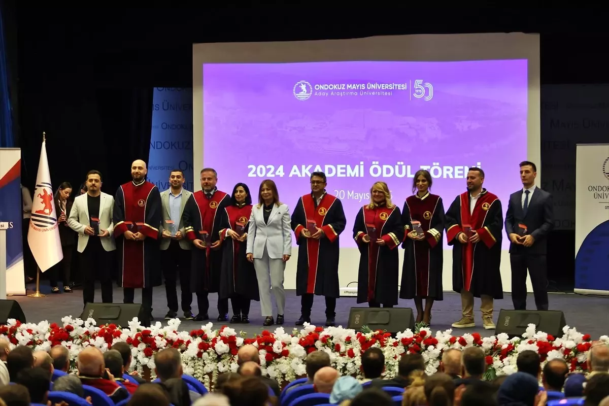Ondokuz Mayıs Üniversitesi'nde 2024 Akademi Ödül Töreni Düzenlendi