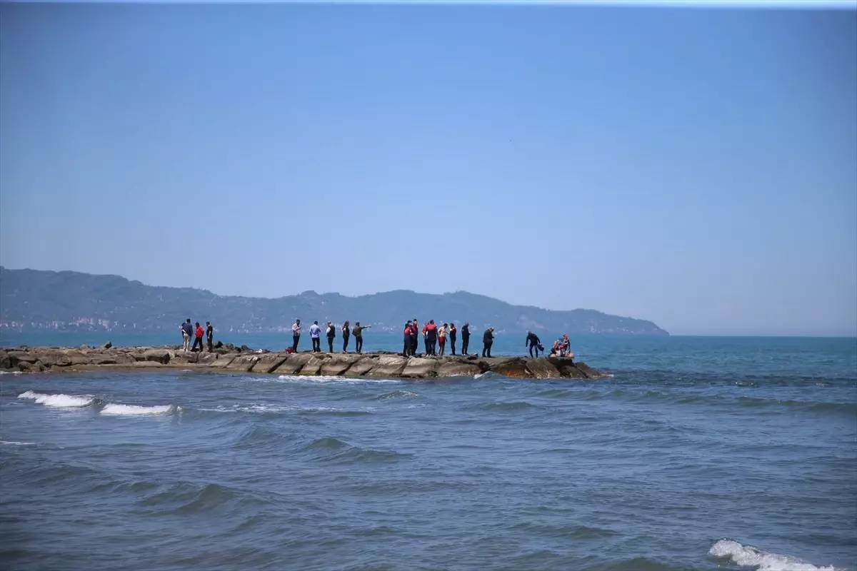 Ordu'da Denizde Boğulma Tehlikesi Geçiren 3 Lise Öğrencisi Kurtarıldı