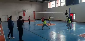 Ortaköy ilçesinde voleybol turnuvası düzenlendi
