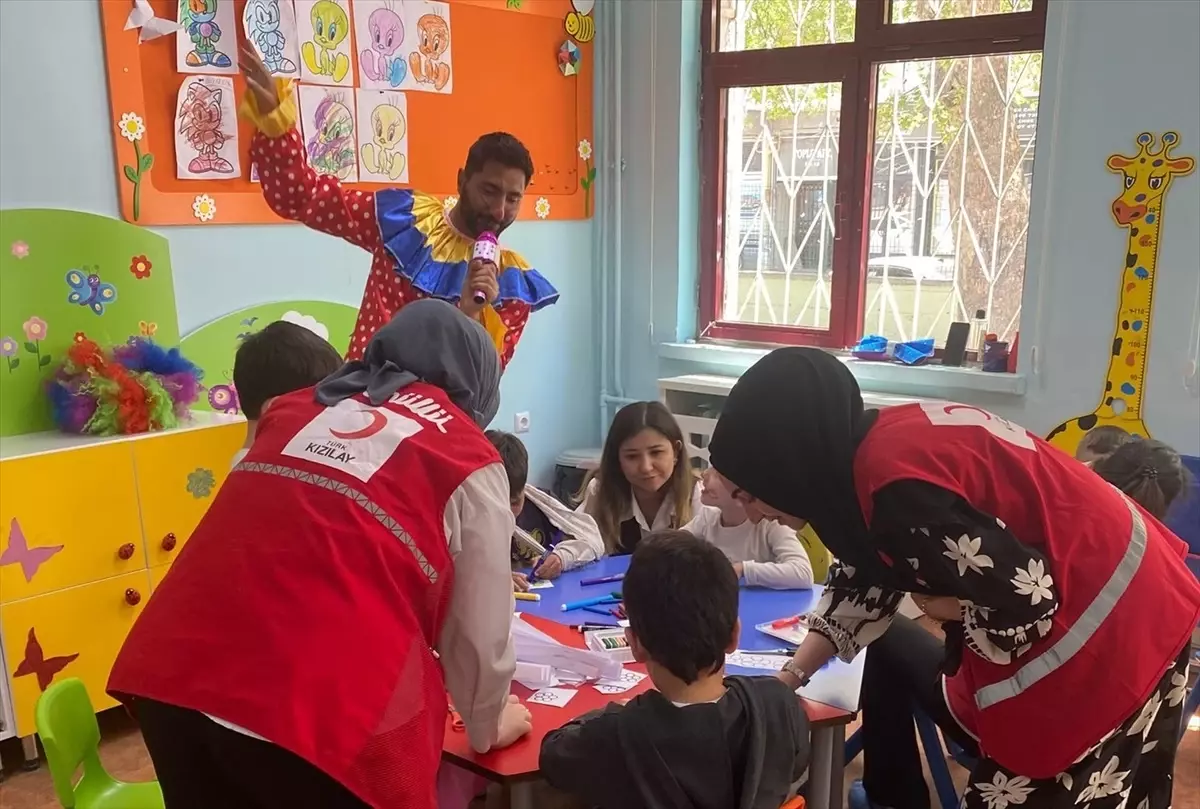 Türk Kızılayı'ndan Özel Eğitim Öğrencilerine Ziyaret