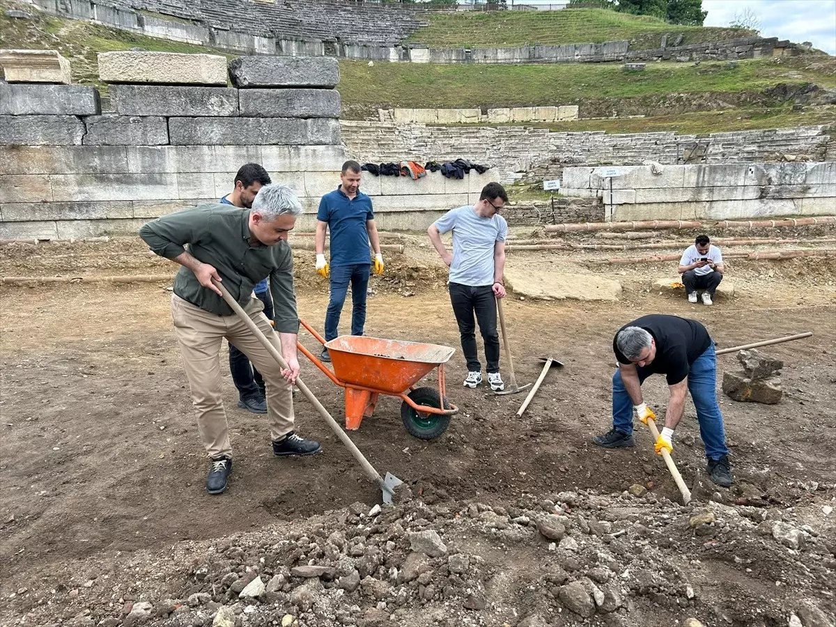 Prusias Ad Hypium Antik Kenti'nde Kazı Çalışmaları Devam Ediyor