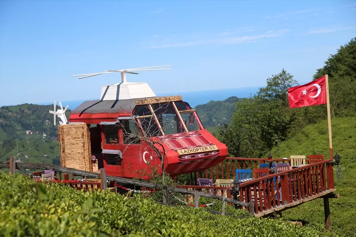 Rize'de Helikopter Şeklinde Ahşap Yapı Ziyaretçilerin İlgi Odağı Oldu