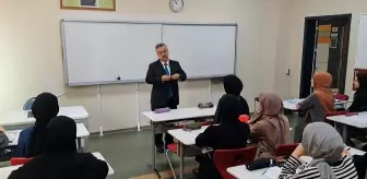 Sakarya'da emekliye ayrılan 41 yıllık eğitimciye duygulandıran veda