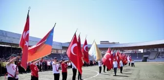 Sakarya ve çevre illerde 19 Mayıs Atatürk'ü Anma, Gençlik ve Spor Bayramı kutlandı