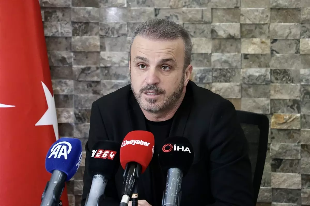 Sakaryaspor Başkanı Cumhur Genç: 'Sezon Beklentilerimizin Altında Kaldı'