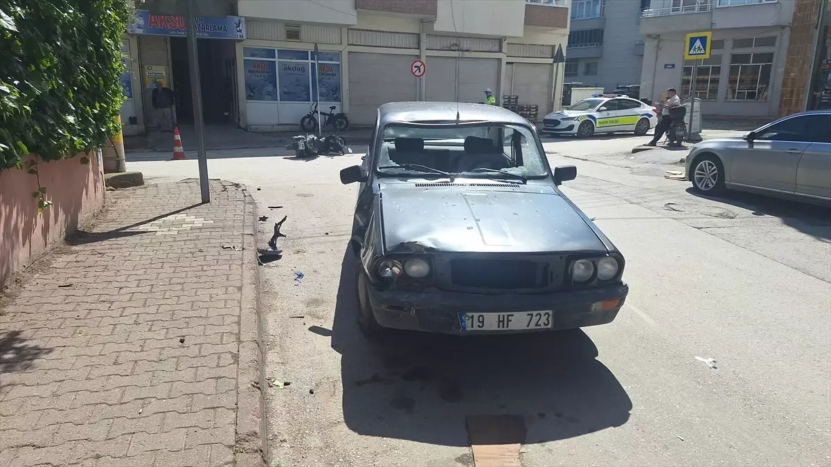 Samsun Bafra'da Motosiklet ve Otomobil Çarpıştı: 1 Yaralı