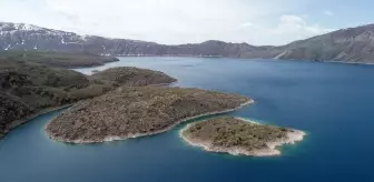 Bitlis Beş Minare Uluslararası Film Festivali'nde Sanatçılardan Tarihi Mekan Ziyareti