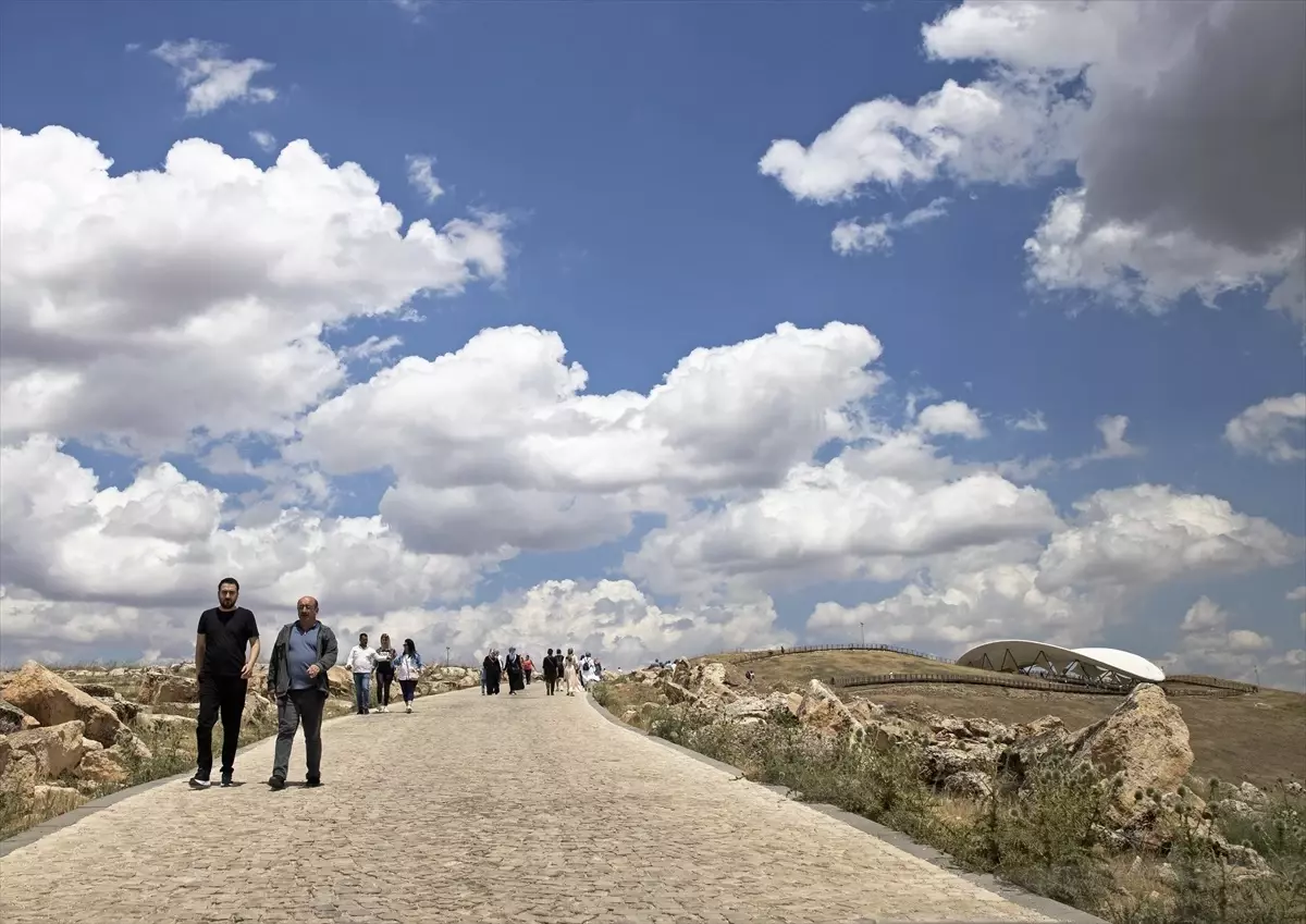 Şanlıurfa'da Bahar Döneminde Turizm Yoğunluğu Artıyor