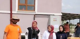 Lise Öğrencileri Uygulamalı Hayvan Yetiştiriciliği Eğitimi Alıyor