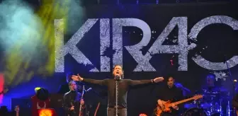Kıraç, Kahramankazan'da Atatürk'ü Anma Bayramı Konserinde Sahne Aldı