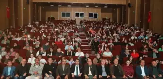 Özel Eğitim Öğrencilerinden Şiir Dinletisi