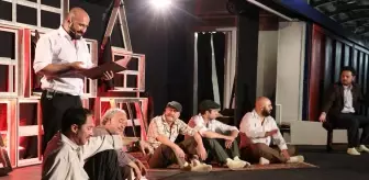 Sivas'ta Vagon Sahne Projesi ile 'Misafir' Tiyatro Oyunu Sergilendi