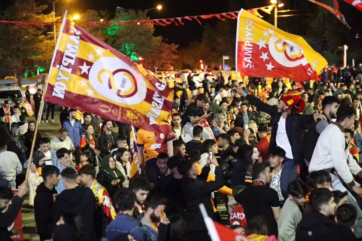 Galatasaray'ın Şampiyonluğu Doğu Anadolu'da Coşkuyla Kutlandı