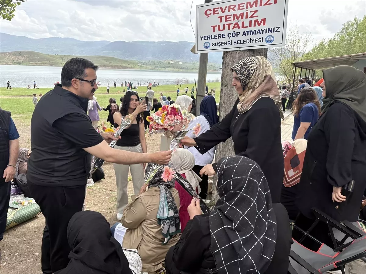 Suşehri'nde Hıdırellez ve Anneler Günü Coşkusu