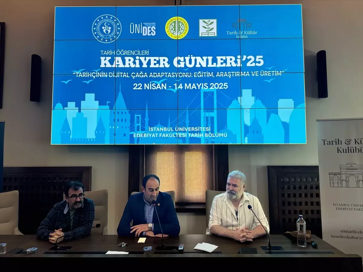 Tarih Öğrencileri Kariyer Günleri'nde Sinema ve Tarih İlişkisi Tartışıldı