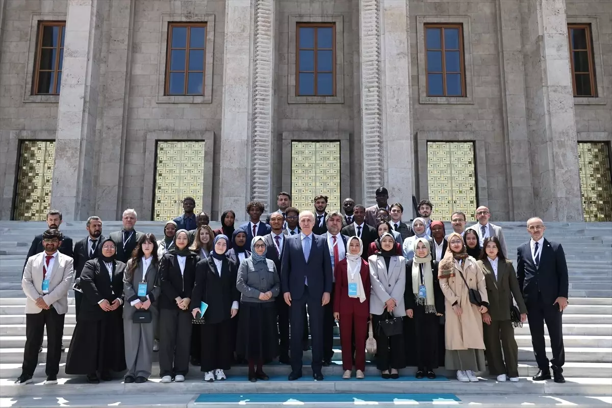 TBMM Başkanı Numan Kurtulmuş, Maarif Mezunları ile Bir Araya Geldi