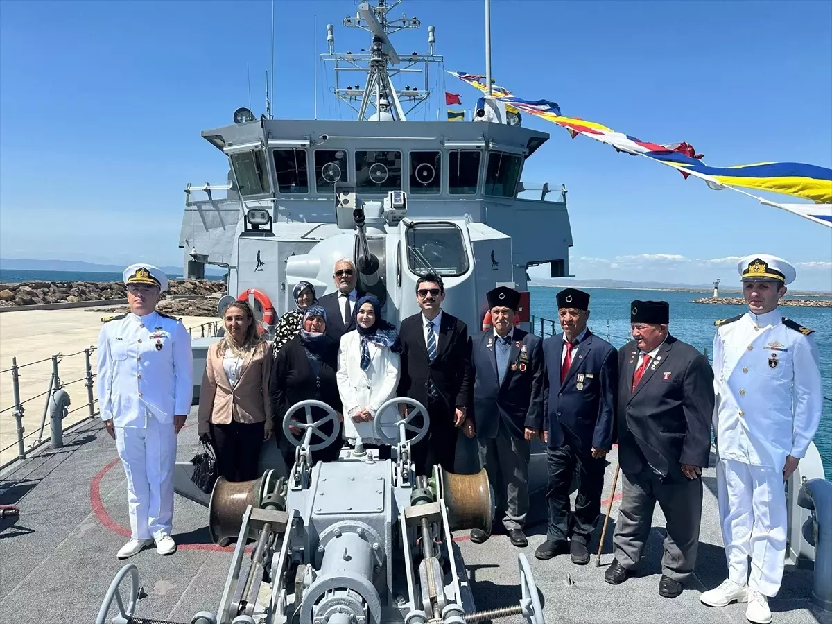 TCG Akçakoca Mayın Gemisi Enez Limanı'nda Ziyarete Açıldı