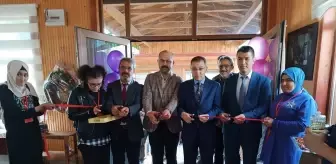 Tosya'da Özel Gereksinimli Öğrencilerden Yıl Sonu Sergisi