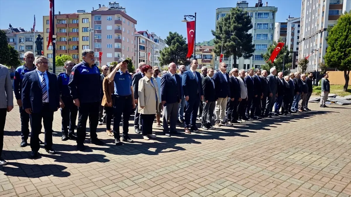 Beşikdüzü'nde Deniz Faciasında Hayatını Kaybedenler Anıldı