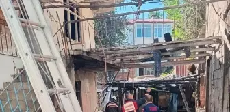 Trabzon Of'ta Yangın: İki Ev Kullanılamaz Hale Geldi