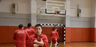 Trabzon'da Down Sendromlular Basketbol Milli Takımı ile Dostluk Maçı Düzenlendi