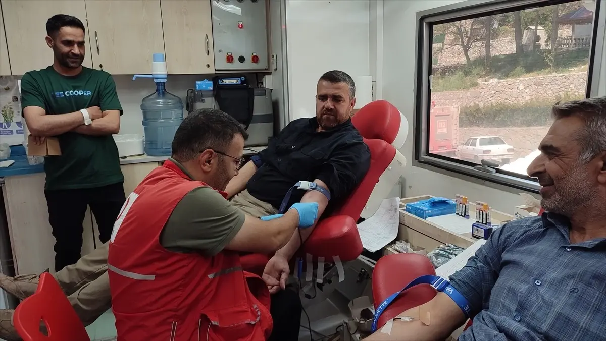 Türk Kızılay Adıyaman'da Kan Bağışı Standı Açtı