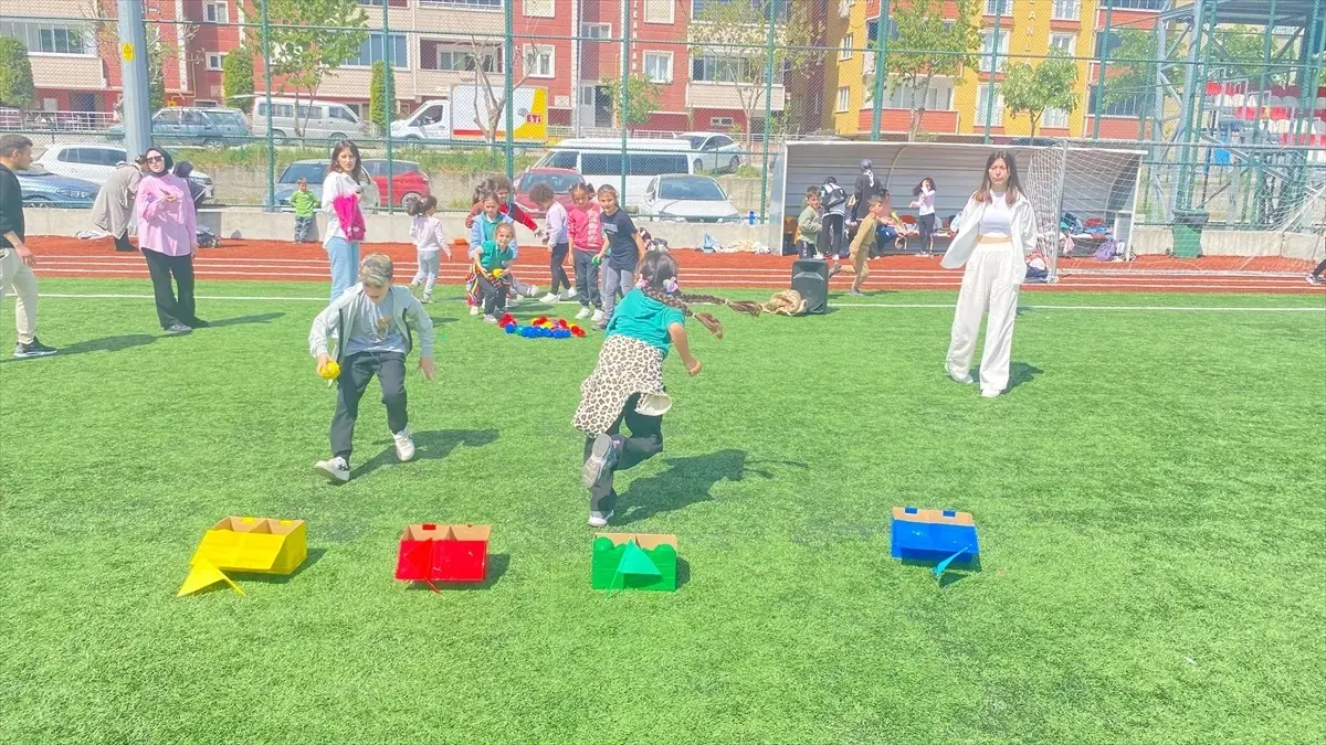Türkeli'de Çocuk Oyun Şenliği Düzenlendi